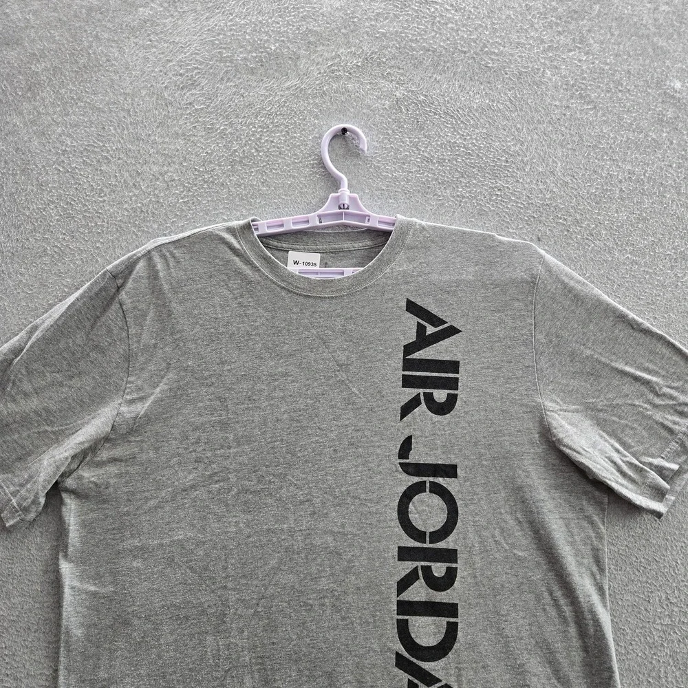 Jordan Men Shirt XL Gray Air Jordan Logo Short Sleeve Jumpman